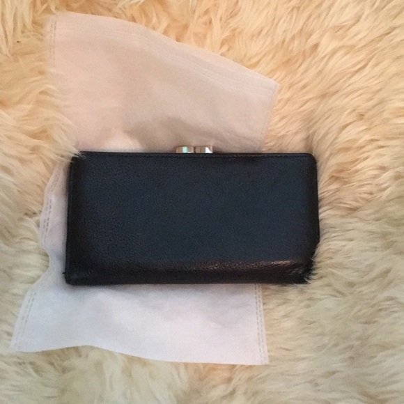 Vintage Black Leather Bi-fold Wallet w/ dust bag. - Picture 2 of 8